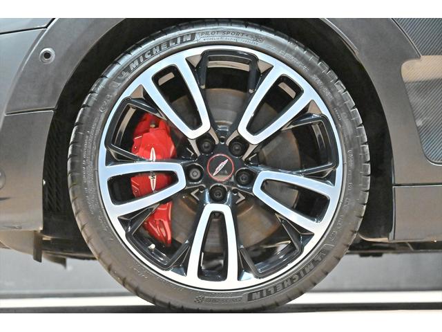 ＭＩＮＩ ＪＣＷクラブマンＧＰインスパイアードエディション　国内１２０台限定／サンダーグレー／専用シリアルナンバーデカール／ＪＣＷ１９インチＡＷ／ＪＣＷレザーステアリング／ＪＣＷスポーツシート／ＬＥＤヘッドライト／レーダークルーズ／ドラレコ／バックカメラ（15枚目）
