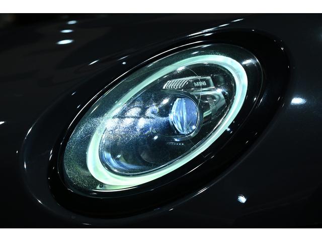 ＭＩＮＩ ＪＣＷクラブマンＧＰインスパイアードエディション　国内１２０台限定／サンダーグレー／専用シリアルナンバーデカール／ＪＣＷ１９インチＡＷ／ＪＣＷレザーステアリング／ＪＣＷスポーツシート／ＬＥＤヘッドライト／レーダークルーズ／ドラレコ／バックカメラ（30枚目）