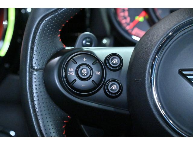 ＭＩＮＩ ＪＣＷクラブマンＧＰインスパイアードエディション　国内１２０台限定／サンダーグレー／専用シリアルナンバーデカール／ＪＣＷ１９インチＡＷ／ＪＣＷレザーステアリング／ＪＣＷスポーツシート／ＬＥＤヘッドライト／レーダークルーズ／ドラレコ／バックカメラ（43枚目）