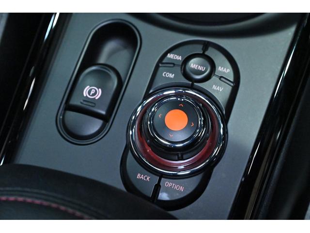 ＭＩＮＩ ＪＣＷクラブマンＧＰインスパイアードエディション　国内１２０台限定／サンダーグレー／専用シリアルナンバーデカール／ＪＣＷ１９インチＡＷ／ＪＣＷレザーステアリング／ＪＣＷスポーツシート／ＬＥＤヘッドライト／レーダークルーズ／ドラレコ／バックカメラ（53枚目）