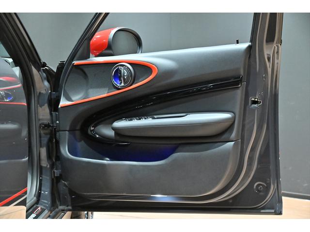 ＭＩＮＩ ＪＣＷクラブマンＧＰインスパイアードエディション　国内１２０台限定／サンダーグレー／専用シリアルナンバーデカール／ＪＣＷ１９インチＡＷ／ＪＣＷレザーステアリング／ＪＣＷスポーツシート／ＬＥＤヘッドライト／レーダークルーズ／ドラレコ／バックカメラ（58枚目）