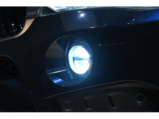 Ｘ６ Ｍ ベースグレード　ＯＰ２１インチアルミホイール／インテリアカーボン／ブルーキャリパー／ドライブセレクト／ＬＥＤヘッドライト／Ｐセンサー／Ｐバックドア／ＨＵＤ／ＢＳＭ／クルコン／４本出しマフラー／カーボンブラック／本革（31枚目）