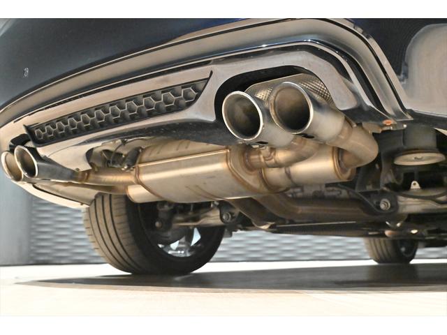 Ｘ６ Ｍ ベースグレード　ＯＰ２１インチアルミホイール／インテリアカーボン／ブルーキャリパー／ドライブセレクト／ＬＥＤヘッドライト／Ｐセンサー／Ｐバックドア／ＨＵＤ／ＢＳＭ／クルコン／４本出しマフラー／カーボンブラック／本革（56枚目）