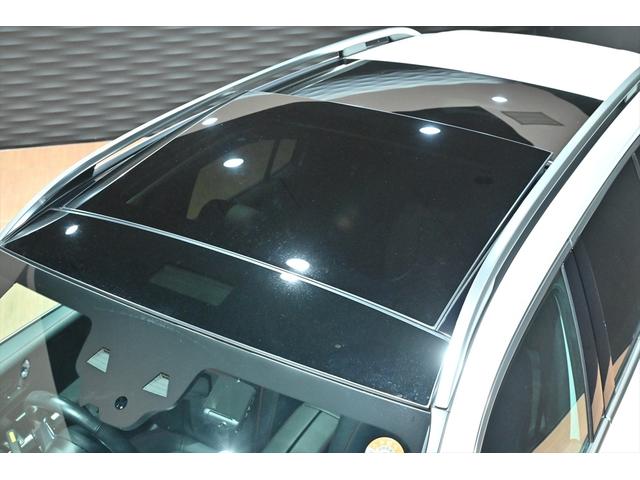 GLB GLB200d 4マチック AMGラインパッケージ 1オーナー AMGラインPKG スポーツブレーキ スポーティーエンジンサウンド パノラミックスライディングルーフ カーボン調インテリアトリム 20インチAMGAW 本革スポーツステアリング(3枚目)