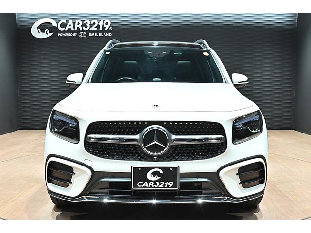 GLB GLB200d 4マチック AMGラインパッケージ 1オーナー AMGラインPKG スポーツブレーキ スポーティーエンジンサウンド パノラミックスライディングルーフ カーボン調インテリアトリム 20インチAMGAW 本革スポーツステアリング(6枚目)