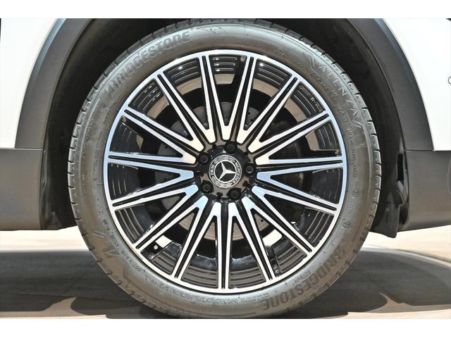 GLB GLB200d 4マチック AMGラインパッケージ 1オーナー AMGラインPKG スポーツブレーキ スポーティーエンジンサウンド パノラミックスライディングルーフ カーボン調インテリアトリム 20インチAMGAW 本革スポーツステアリング(14枚目)