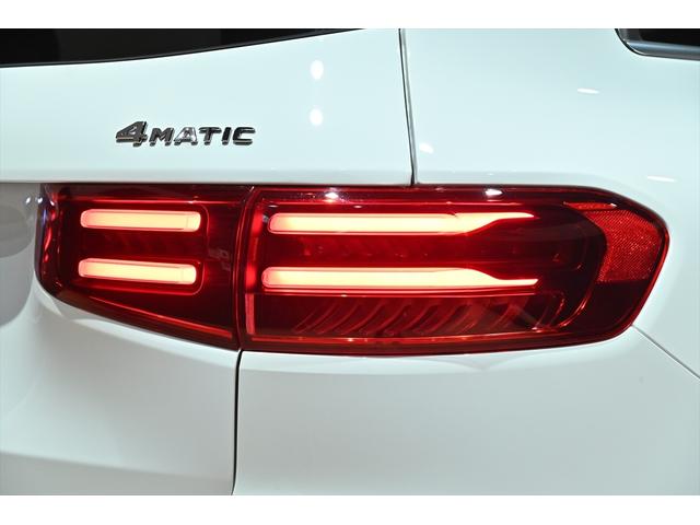 GLB GLB200d 4マチック AMGラインパッケージ 1オーナー AMGラインPKG スポーツブレーキ スポーティーエンジンサウンド パノラミックスライディングルーフ カーボン調インテリアトリム 20インチAMGAW 本革スポーツステアリング(31枚目)