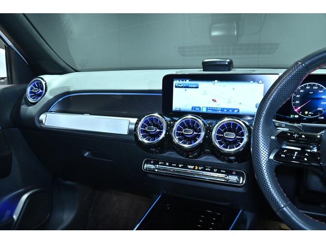 GLB GLB200d 4マチック AMGラインパッケージ 1オーナー AMGラインPKG スポーツブレーキ スポーティーエンジンサウンド パノラミックスライディングルーフ カーボン調インテリアトリム 20インチAMGAW 本革スポーツステアリング(39枚目)