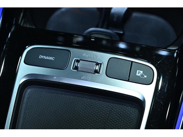 GLB GLB200d 4マチック AMGラインパッケージ 1オーナー AMGラインPKG スポーツブレーキ スポーティーエンジンサウンド パノラミックスライディングルーフ カーボン調インテリアトリム 20インチAMGAW 本革スポーツステアリング(49枚目)