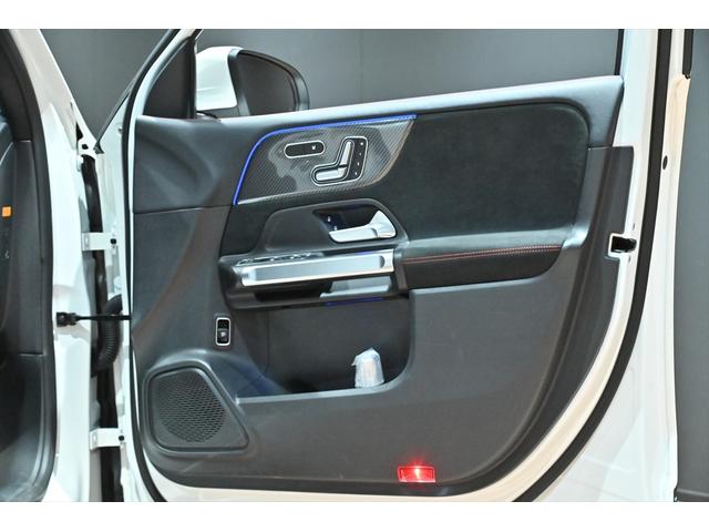 GLB GLB200d 4マチック AMGラインパッケージ 1オーナー AMGラインPKG スポーツブレーキ スポーティーエンジンサウンド パノラミックスライディングルーフ カーボン調インテリアトリム 20インチAMGAW 本革スポーツステアリング(55枚目)