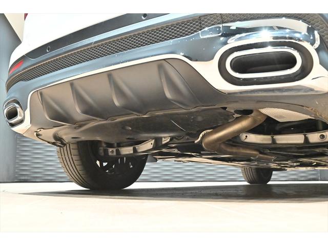 GLB GLB200d 4マチック AMGラインパッケージ 1オーナー AMGラインPKG スポーツブレーキ スポーティーエンジンサウンド パノラミックスライディングルーフ カーボン調インテリアトリム 20インチAMGAW 本革スポーツステアリング(60枚目)