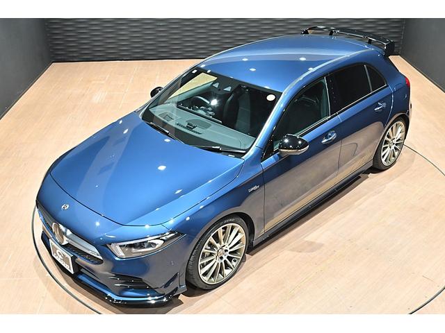 Aクラス A35 4マチック エディション1 専用デカール Mテックゴールドアクセント 19インチAMG AW AMGナイトPKG エアロダイナミックPKG 専用バンパーデザイン AMGドライブコントロールSW AMGアドバンスドPKG(8枚目)