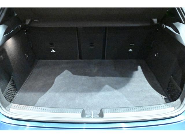 Aクラス A35 4マチック エディション1 専用デカール Mテックゴールドアクセント 19インチAMG AW AMGナイトPKG エアロダイナミックPKG 専用バンパーデザイン AMGドライブコントロールSW AMGアドバンスドPKG(21枚目)