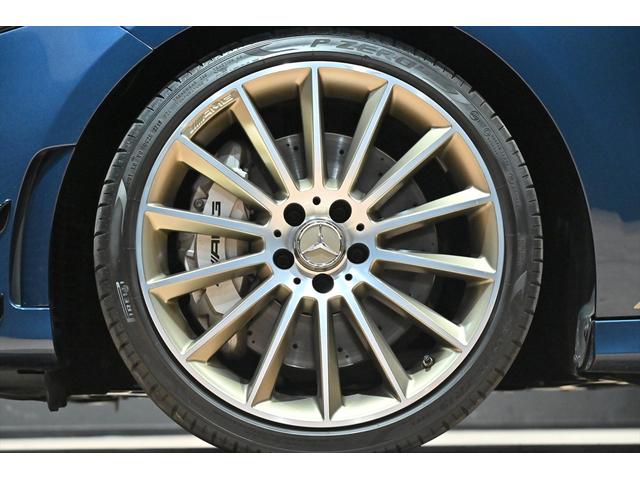 Aクラス A35 4マチック エディション1 専用デカール Mテックゴールドアクセント 19インチAMG AW AMGナイトPKG エアロダイナミックPKG 専用バンパーデザイン AMGドライブコントロールSW AMGアドバンスドPKG(31枚目)