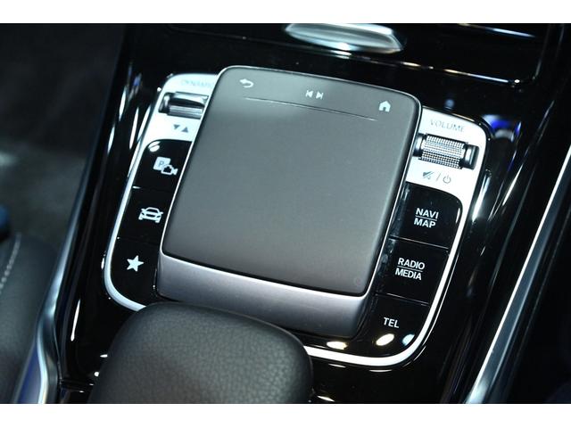 Aクラス A35 4マチック エディション1 専用デカール Mテックゴールドアクセント 19インチAMG AW AMGナイトPKG エアロダイナミックPKG 専用バンパーデザイン AMGドライブコントロールSW AMGアドバンスドPKG(47枚目)