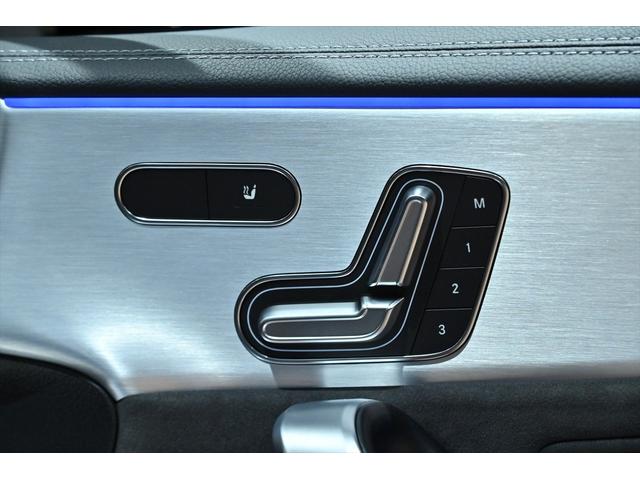 Aクラス A35 4マチック エディション1 専用デカール Mテックゴールドアクセント 19インチAMG AW AMGナイトPKG エアロダイナミックPKG 専用バンパーデザイン AMGドライブコントロールSW AMGアドバンスドPKG(50枚目)