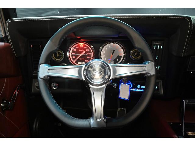 ＳｐａｒｃＩｎｄｕｓｔｒｉｅｓ製ステアリングでございます