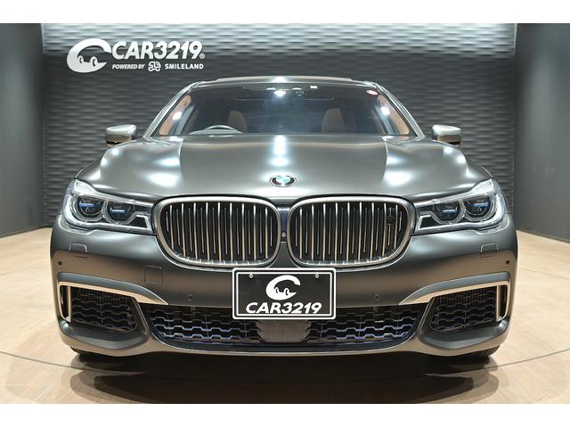 ボディカラーは受注生産オプションの「フローズンダークブラウン」でございます♪