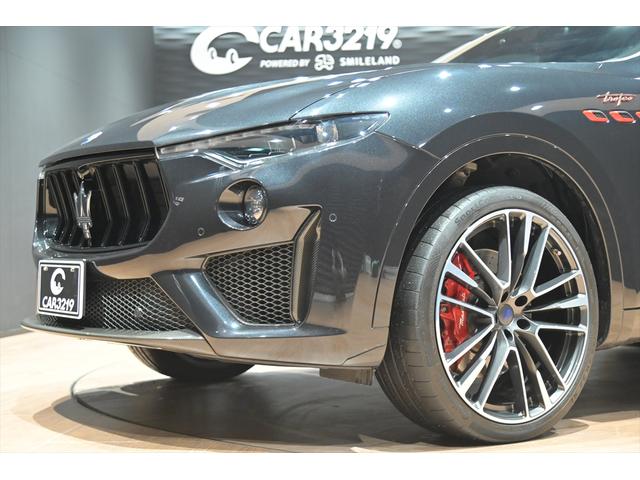 �ǉ��J�X�^�������C�y�ɂ��\���t�����������܂��B