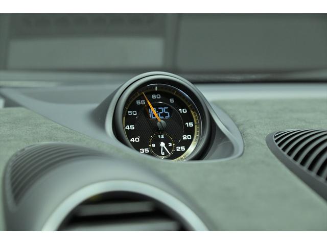 ７１８ケイマン ７１８ケイマンＧＴ４　ＲＳ　ヴァイザッハｐｋｇ／スポーツクロノｐｋｇ／アクセントｐｋｇ／ＯＰ２０インチＡＷ／カーボンドアシルガード／ＰＡＳＭ／イエローシートベルト／ナイロン製ドアオープナー／スポーツエグゾースト／フロントリフター（3枚目）