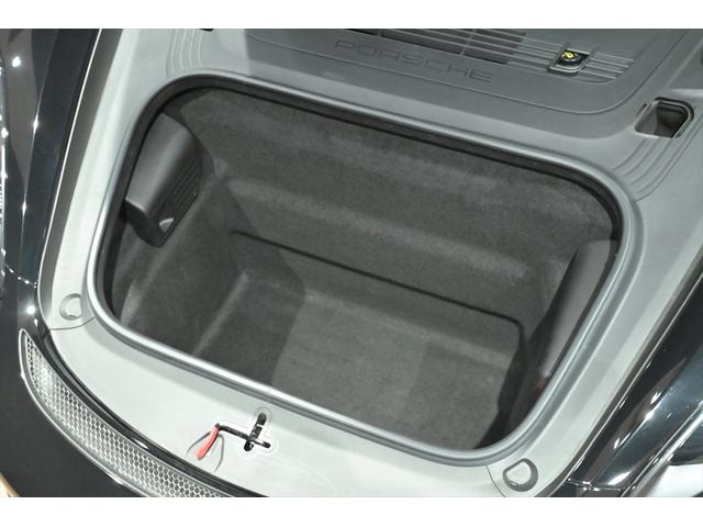 ７１８ケイマン ７１８ケイマンＧＴ４　ＲＳ　ヴァイザッハｐｋｇ／スポーツクロノｐｋｇ／アクセントｐｋｇ／ＯＰ２０インチＡＷ／カーボンドアシルガード／ＰＡＳＭ／イエローシートベルト／ナイロン製ドアオープナー／スポーツエグゾースト／フロントリフター（24枚目）