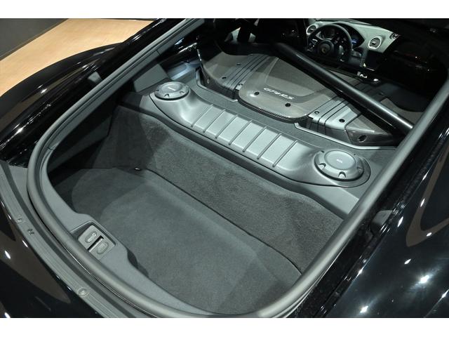 ７１８ケイマン ７１８ケイマンＧＴ４　ＲＳ　ヴァイザッハｐｋｇ／スポーツクロノｐｋｇ／アクセントｐｋｇ／ＯＰ２０インチＡＷ／カーボンドアシルガード／ＰＡＳＭ／イエローシートベルト／ナイロン製ドアオープナー／スポーツエグゾースト／フロントリフター（25枚目）