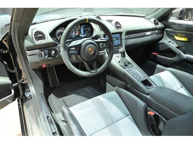 ７１８ケイマン ７１８ケイマンＧＴ４　ＲＳ　ヴァイザッハｐｋｇ／スポーツクロノｐｋｇ／アクセントｐｋｇ／ＯＰ２０インチＡＷ／カーボンドアシルガード／ＰＡＳＭ／イエローシートベルト／ナイロン製ドアオープナー／スポーツエグゾースト／フロントリフター（47枚目）