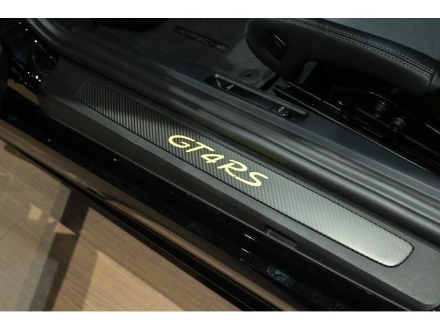 ７１８ケイマン ７１８ケイマンＧＴ４　ＲＳ　ヴァイザッハｐｋｇ／スポーツクロノｐｋｇ／アクセントｐｋｇ／ＯＰ２０インチＡＷ／カーボンドアシルガード／ＰＡＳＭ／イエローシートベルト／ナイロン製ドアオープナー／スポーツエグゾースト／フロントリフター（57枚目）