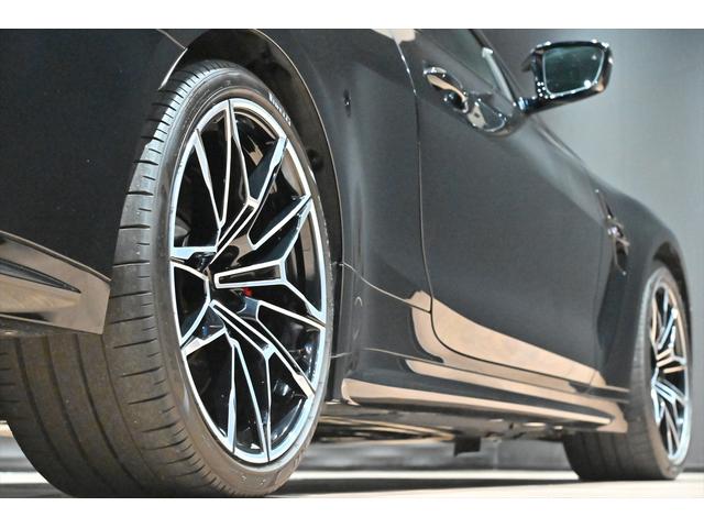 Ｍ４ Ｍ４クーペ　コンペティション　エクステンドレザーメリノインテリア／アクティブベンチレーションシ－ト／ＭライトＡＷダブルスポークスタイリング８２５Ｍ／Ｈａｒｍａｎ／ｋａｒｄｏｎ／パーキングアシストプラス／アダプティブＬＥＤ（17枚目）