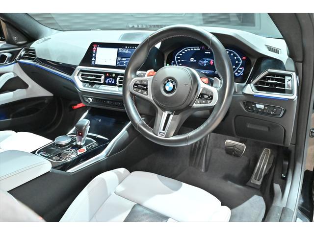 Ｍ４ Ｍ４クーペ　コンペティション　エクステンドレザーメリノインテリア／アクティブベンチレーションシ－ト／ＭライトＡＷダブルスポークスタイリング８２５Ｍ／Ｈａｒｍａｎ／ｋａｒｄｏｎ／パーキングアシストプラス／アダプティブＬＥＤ（18枚目）