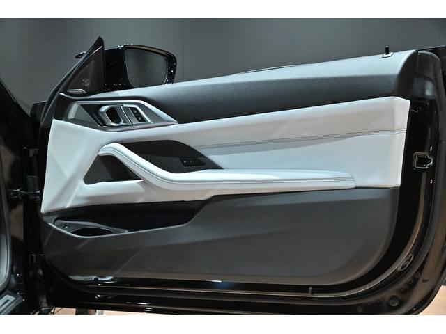 Ｍ４ Ｍ４クーペ　コンペティション　エクステンドレザーメリノインテリア／アクティブベンチレーションシ－ト／ＭライトＡＷダブルスポークスタイリング８２５Ｍ／Ｈａｒｍａｎ／ｋａｒｄｏｎ／パーキングアシストプラス／アダプティブＬＥＤ（56枚目）