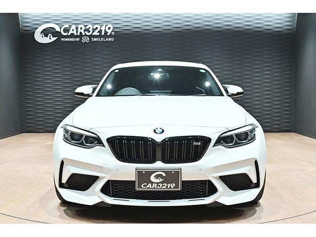 M2 コンペティション ワンオーナー/ハーマンカードン/純正Mパフォーマンスカーボンエアロ/アルピンホワイト/純正19インチAW/アダプティブLEDヘッドライト/Mスポーツブレーキ/シートヒーター/クルコン/バックカメラ(6枚目)