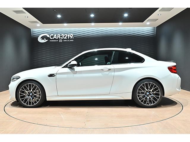 M2 コンペティション ワンオーナー/ハーマンカードン/純正Mパフォーマンスカーボンエアロ/アルピンホワイト/純正19インチAW/アダプティブLEDヘッドライト/Mスポーツブレーキ/シートヒーター/クルコン/バックカメラ(11枚目)