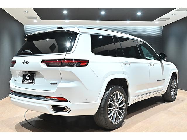 ジープ・グランドチェロキーL ワンオ-ナ-/マッキントッシュ/アラウンドビュ-モニタ-/エアサス/木目調インテリア/パノラマサンル-フ(4枚目)