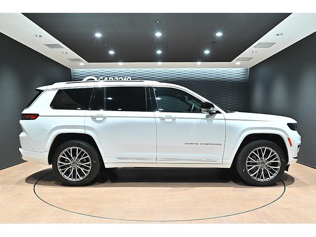 ジープ・グランドチェロキーL ワンオ-ナ-/マッキントッシュ/アラウンドビュ-モニタ-/エアサス/木目調インテリア/パノラマサンル-フ(7枚目)