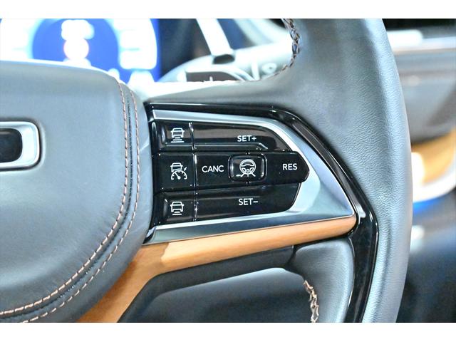 ジープ・グランドチェロキーL ワンオ-ナ-/マッキントッシュ/アラウンドビュ-モニタ-/エアサス/木目調インテリア/パノラマサンル-フ(39枚目)