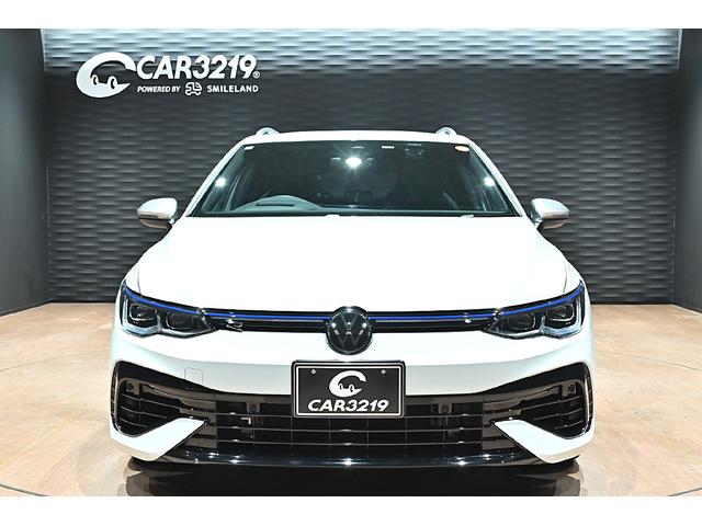 ゴルフＲヴァリアント ＴＳＩ　４モーション　ＤＣＣＰＫＧ／ピュアホワイト／純正ＯＰ１９インチＡＷ／アダプティブシャーシコントロール／専用エクステリア／専用レザーステアリング／専用ブルーキャリパー／ＩＱＬＩＧＨＴ／ＤｉｓｃｏｖｅｒＰｒｏ（6枚目）