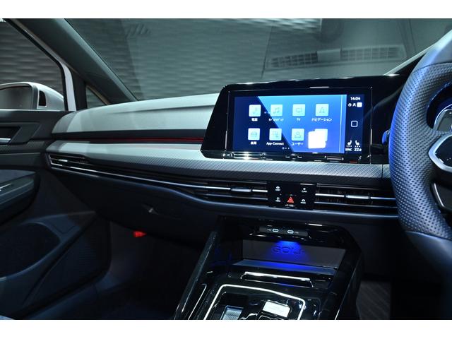 ゴルフＲヴァリアント ＴＳＩ　４モーション　ＤＣＣＰＫＧ／ピュアホワイト／純正ＯＰ１９インチＡＷ／アダプティブシャーシコントロール／専用エクステリア／専用レザーステアリング／専用ブルーキャリパー／ＩＱＬＩＧＨＴ／ＤｉｓｃｏｖｅｒＰｒｏ（40枚目）