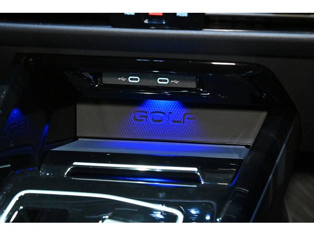 ゴルフＲヴァリアント ＴＳＩ　４モーション　ＤＣＣＰＫＧ／ピュアホワイト／純正ＯＰ１９インチＡＷ／アダプティブシャーシコントロール／専用エクステリア／専用レザーステアリング／専用ブルーキャリパー／ＩＱＬＩＧＨＴ／ＤｉｓｃｏｖｅｒＰｒｏ（48枚目）