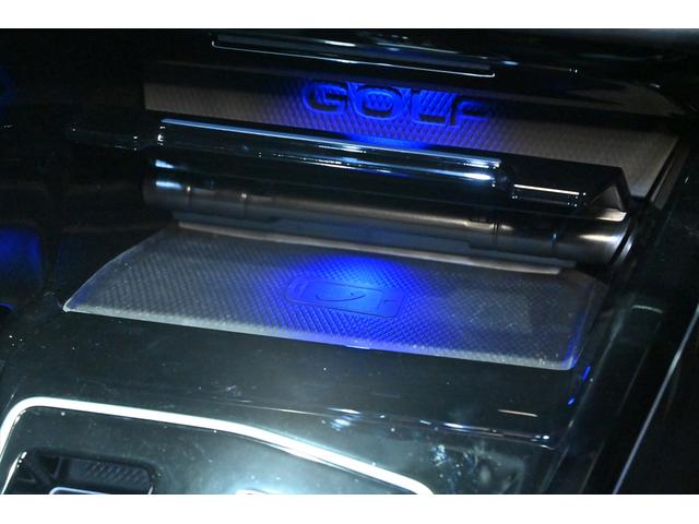 ゴルフＲヴァリアント ＴＳＩ　４モーション　ＤＣＣＰＫＧ／ピュアホワイト／純正ＯＰ１９インチＡＷ／アダプティブシャーシコントロール／専用エクステリア／専用レザーステアリング／専用ブルーキャリパー／ＩＱＬＩＧＨＴ／ＤｉｓｃｏｖｅｒＰｒｏ（49枚目）