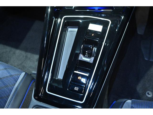 ゴルフＲヴァリアント ＴＳＩ　４モーション　ＤＣＣＰＫＧ／ピュアホワイト／純正ＯＰ１９インチＡＷ／アダプティブシャーシコントロール／専用エクステリア／専用レザーステアリング／専用ブルーキャリパー／ＩＱＬＩＧＨＴ／ＤｉｓｃｏｖｅｒＰｒｏ（50枚目）