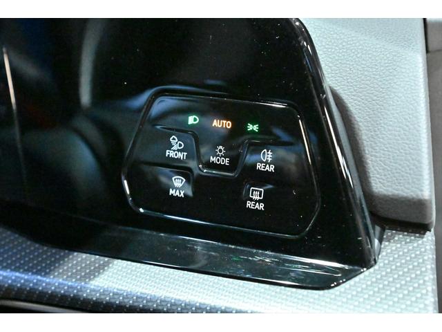 ゴルフＲヴァリアント ＴＳＩ　４モーション　ＤＣＣＰＫＧ／ピュアホワイト／純正ＯＰ１９インチＡＷ／アダプティブシャーシコントロール／専用エクステリア／専用レザーステアリング／専用ブルーキャリパー／ＩＱＬＩＧＨＴ／ＤｉｓｃｏｖｅｒＰｒｏ（54枚目）