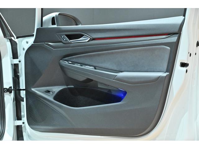ゴルフＲヴァリアント ＴＳＩ　４モーション　ＤＣＣＰＫＧ／ピュアホワイト／純正ＯＰ１９インチＡＷ／アダプティブシャーシコントロール／専用エクステリア／専用レザーステアリング／専用ブルーキャリパー／ＩＱＬＩＧＨＴ／ＤｉｓｃｏｖｅｒＰｒｏ（58枚目）