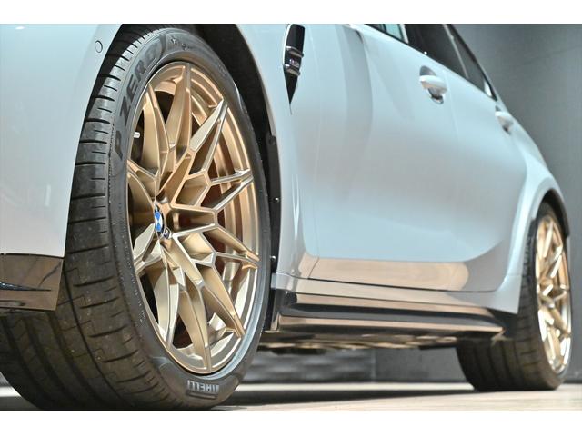 Ｍ３ Ｍ３　ＭＴファイナル・エディション　国内１５０台／ブルックリングレー５０台限定／鍛造８２６ＭゴールドブロンズＡＷ／黒レザー／ハーマンカードン／カーボンインテリア／Ｍスポーツエキゾースト／全周囲カメラ／ＡｐｐｌｅＣａｒＰｌａｙ／ＨＵＤ（15枚目）