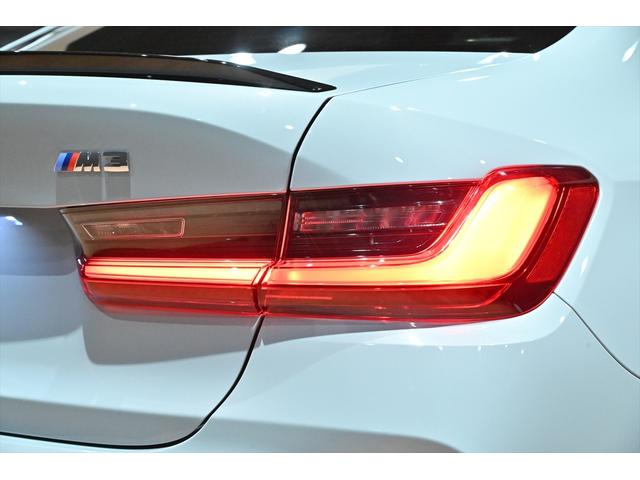 Ｍ３ Ｍ３　ＭＴファイナル・エディション　国内１５０台／ブルックリングレー５０台限定／鍛造８２６ＭゴールドブロンズＡＷ／黒レザー／ハーマンカードン／カーボンインテリア／Ｍスポーツエキゾースト／全周囲カメラ／ＡｐｐｌｅＣａｒＰｌａｙ／ＨＵＤ（27枚目）