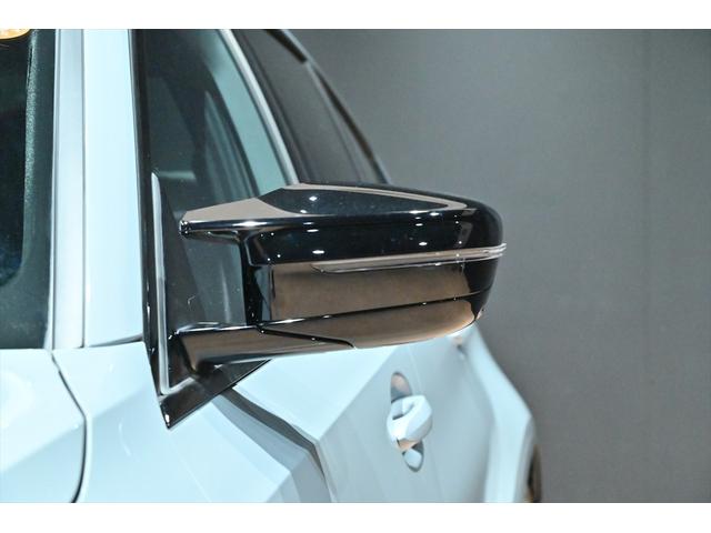 Ｍ３ Ｍ３　ＭＴファイナル・エディション　国内１５０台／ブルックリングレー５０台限定／鍛造８２６ＭゴールドブロンズＡＷ／黒レザー／ハーマンカードン／カーボンインテリア／Ｍスポーツエキゾースト／全周囲カメラ／ＡｐｐｌｅＣａｒＰｌａｙ／ＨＵＤ（28枚目）