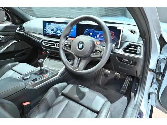 Ｍ３ Ｍ３　ＭＴファイナル・エディション　国内１５０台／ブルックリングレー５０台限定／鍛造８２６ＭゴールドブロンズＡＷ／黒レザー／ハーマンカードン／カーボンインテリア／Ｍスポーツエキゾースト／全周囲カメラ／ＡｐｐｌｅＣａｒＰｌａｙ／ＨＵＤ（37枚目）