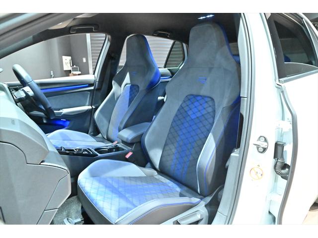 ゴルフＲ ベースグレード　ワンオ－ナ－／純正１９インチＡＷ／純正ドライブレコーダー前後／オートライト／ＢＳＭ／ＨＵＤ／Ｒ専用ハーフレザ－シ－ト／シ－トヒーター（19枚目）