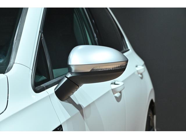 ゴルフＲ ベースグレード　ワンオ－ナ－／純正１９インチＡＷ／純正ドライブレコーダー前後／オートライト／ＢＳＭ／ＨＵＤ／Ｒ専用ハーフレザ－シ－ト／シ－トヒーター（31枚目）