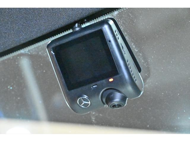 ＧＬＢ ＧＬＢ３５　４マチック　コスモスブラック／ＡＭＧアドバンスドＰＫＧ／パノラミックスライディングルーフ／シートヒーター＆クーラー／前後ドラレコ／ハイビームアシスト／ＡＣＣ／ＢＳＭ／地デジ／全周囲カメラ／純正ＡＭＧ１９インチＡＷ（57枚目）